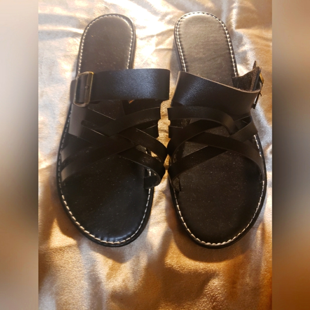 👯‍♂️⭐GET 2 PAIR FOR $10!!⭐ Shein Black Faux Flat Sandal Toe Ring Slip-On 9.5 - Picture 3 of 8